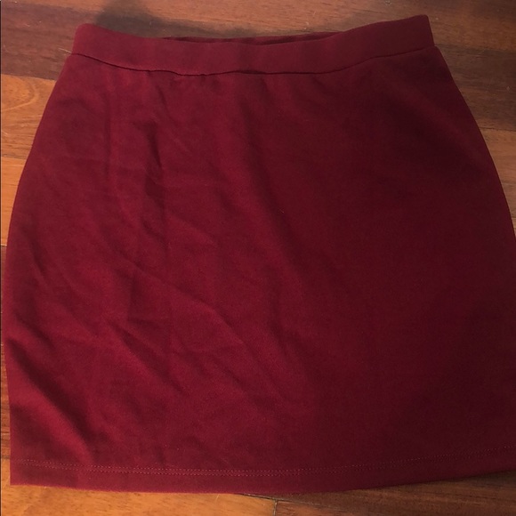 Shein Burgundy Skirt - Picture 2 of 3